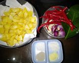 Foto langkah ke 1 dari resep Kentang Balado.
