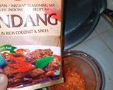 Foto langkah ke 1 dari resep Rendang Daging Bumbu Instan Indofood.