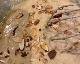 Hình bước làm 2 của món Banana almond cake