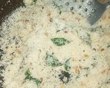 A picture of step 2 of Upma of semolina.