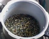 A picture of step 1 of Dal makhni.