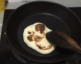 Foto langkah ke 5 dari resep Khubz roti arab atau roti pita.