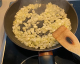 Foto del paso 4 de la receta: Lasaña de pollo y pavo