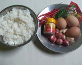Foto langkah ke 1 dari resep Nasi Goreng Daun Jeruk.