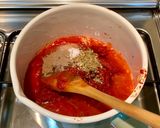 Foto langkah ke 1 dari resep Pizza Marinara (Basic Marinara Sauce).
