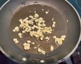 Une image de l'étape 1 de Spaghetti à l’ail.