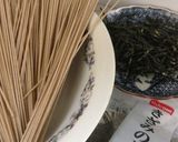 Foto del paso 1 de la receta: Japanense Soba Con Salsa Mentsuyo!!(tsuyo)