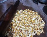 मूंगफली पट्टी (mungfali patti recipe in Hindi) रेसिपी चरण 5 फोटो