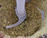 Foto del paso 4 de la receta: Relleno de ALFAJORES DE PISTACHO