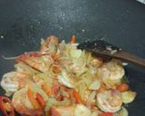 Foto langkah ke 4 dari resep Udang Tumis Pedas Manis.