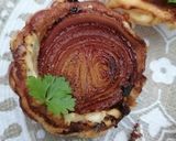 Une image de l'étape 7 de Tarte tatin d'oignon rouge et chèvre.