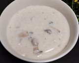 Foto langkah ke 5 dari resep Creamy Mushroom Sauce.