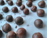 Une image de l'étape 2 de Bonbons au chocolat (Noël ou pâques).