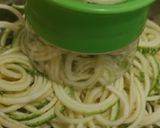 Foto del paso 3 de la receta: Spaghetti de zapallo italiano con callampas