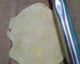 Foto langkah ke 2 dari resep Pastel isi kentang wortel.