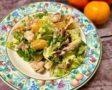 A picture of step 7 of Salad with chicken and tangerines.