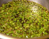 A picture of step 2 of 【Garlic Chive Soy Sauce】with Gizzard Karaage.