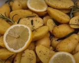 Csirkemell Dubarry, citromos, rozmaringos újburgonyával recept fázis 1 fotója