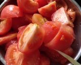 A picture of step 1 of Sauteed Tomatoes.
