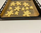 Une image de l'étape 7 de Des biscuits squelettes 👻.
