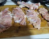 Foto del paso 1 de la receta: Bistec con muslo de pollo