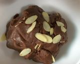 Hình bước làm 2 của món Bánh quy bơ chocolate chip