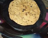A picture of step 1 of Masala papad.