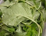 Foto langkah ke 1 dari resep Sayur Bening Bayam Tahu.