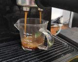 Foto langkah ke 1 dari resep Coffee Spritz Smooth Soda Lime.