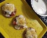 A picture of step 4 of Leftover fried roti chaat.