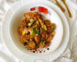 A picture of step 3 of CHINESE LOTUS ROOT STIR FRY (Lotus stem stir fry).