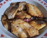Foto langkah ke 1 dari resep Ikan Cucut Larak Tahu Kuah Merah a.k.a Mangut Iwak Asap Khas Tegal.