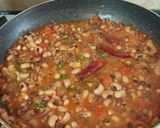 A picture of step 6 of Chawli Curry.