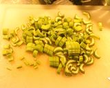 Foto del paso 3 de la receta: Tiroteo verduroso, con coditos enmascarados!!!