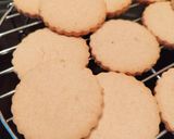 Une image de l'étape 4 de Biscuits citron vert et biscuits roses de Reims.