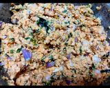 A picture of step 2 of Masoor dal pakoda.