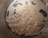 Foto del paso 5 de la receta: Pastas de arroz en salsa napolitana con atún 🍝 🥰
