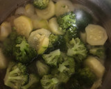Foto del paso 4 de la receta: Crema de brócoli y calabacín