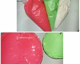 Foto langkah ke 2 dari resep Bolu Kukus Semangka.