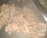 薑汁肉片炒木耳的食譜步驟1照片