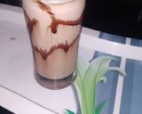 A picture of step 4 of Chocolate Coffee Milk Shake.
