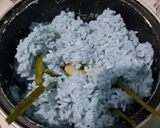 Foto langkah ke 3 dari resep Nasi Gurih Bunga Telang.