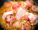 Hình bước làm 3 của món Gà Kho Gừng Với Nước Dừa Tươi, Húng Quế