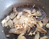 Foto del paso 4 de la receta: Nidos de espinacas con gorgonzola y setas
