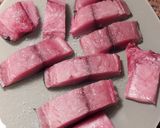 Foto del paso 2 de la receta Lomo de bonito en salsa de dos tipos de cebolla y ras el hanout