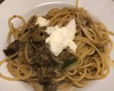 Foto del passaggio 3 della ricetta Spaghetti carciofi bottarga e burrata