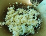 Foto langkah ke 2 dari resep Nasi Goreng Keju.