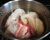 Foto del paso 2 de la receta: Carne de cerdo en gelatina casera