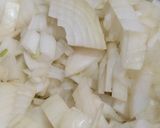 Foto del paso 1 de la receta: Pollo 🍗 al verdeo