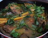 Foto langkah ke 5 dari resep Ikan Tongkol Kuah Asam Pedas.
